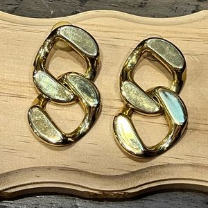 Final Price! Vintage Gold Tone Earrings